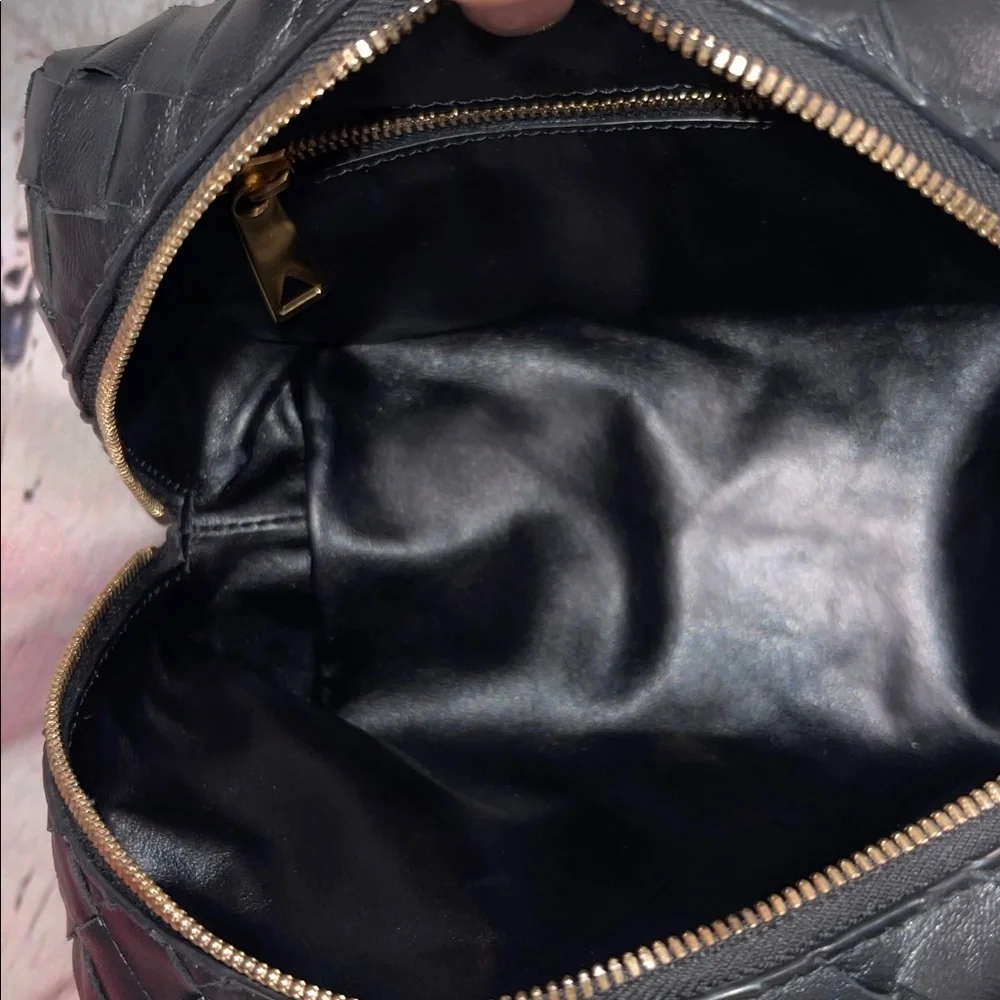 Bottega Veneta Napa Intrecciato Zip Wristlet Clutch Black